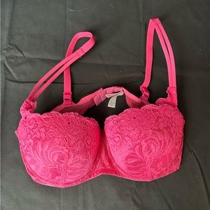 VS Victoria’s Secret Padded Push up Bra. Size 36C. Hot pink.